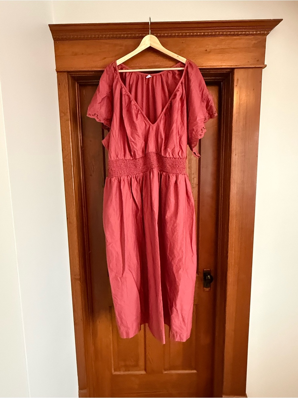 Old Navy Brick Red Midi Dress with V-Neck and Smocked Waist